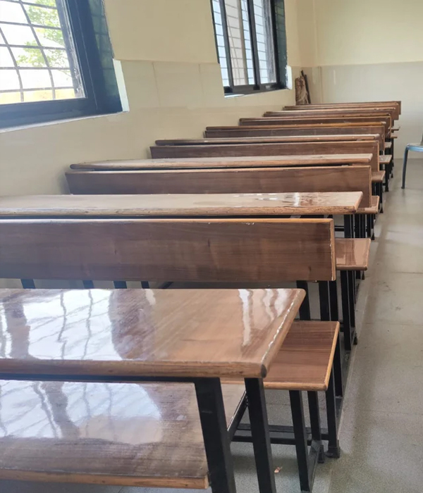 Medium Back Mesh Chair